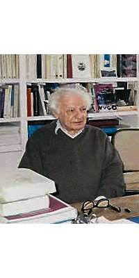 Yves Bonnefoy, French poet., dies at age 93