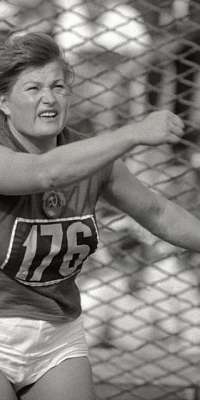 Nina Ponomaryova, Russian discus thrower and the first Soviet Olympic champion., dies at age 87