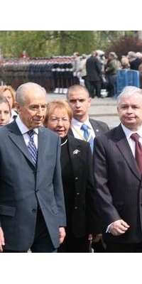 Shimon Peres, Israeli politician, dies at age 93
