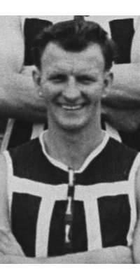 Ted Whelan, Australian football player (Port Adelaide)., dies at age 85