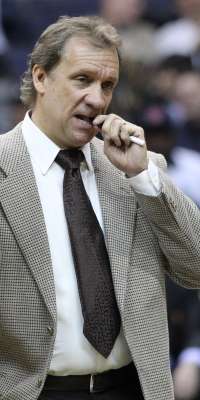 Flip Saunders, American basketball coach Minnesota Timberwolves, dies at age 60