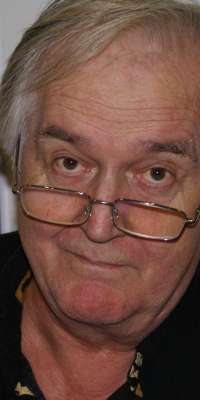 Henning Mankell, Swedish author, dies at age 67
