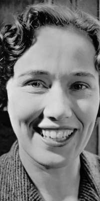 Aafje Heynis, Dutch contralto., dies at age 91