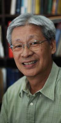 Cayetano Paderanga, Jr., Filipino economist, dies at age 67