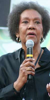 Frances Cress Welsing, American psychiatrist and author (The Isis Papers), dies at age 80