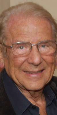 Alfred E. Mann, American entrepeneur., dies at age 90
