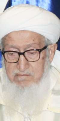 Sibghatullah Mojaddedi, 89-90, dies at age 89