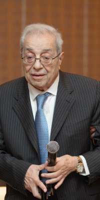 Clovis Maksoud, American diplomat, dies at age 89