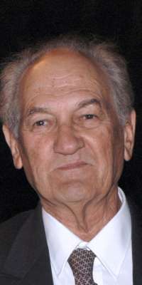 Amnon Linn, Israeli politician., dies at age 92