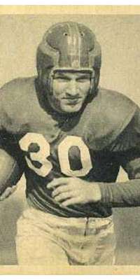 Joe Scott, American football player (New York Giants)., dies at age 90