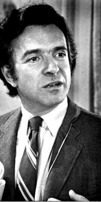 Arthur Hiller, Canadian-born American film and television director., dies at age 92
