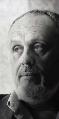 Michael Napier Brown, British actor, dies at age 79