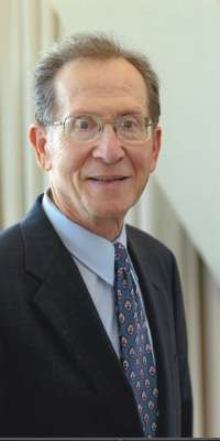 Charles H. Henry, American physicist., dies at age 79