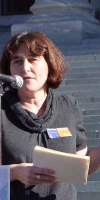 Helen Kelly, New Zealand trade unionist, dies at age 52