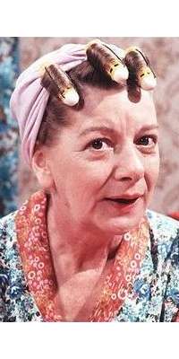 Jean Alexander, English actress (Coronation Street, dies at age 90