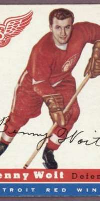 Benny Woit, Canadian ice hockey player (Detroit Red Wings, dies at age 88