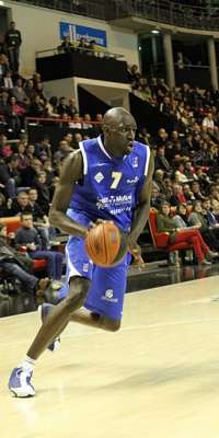 Pape Badiane, French basketball player, dies at age 36
