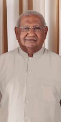 Ratnasiri Wickremanayake, 83, dies at age 83