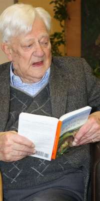 Richard Adams, British author, dies at age 96