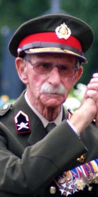 Ted Meines, Dutch military officer., dies at age 95