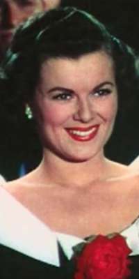 Barbara Hale, (Perry Mason