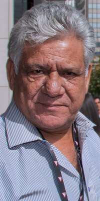 Om Puri, Indian actor (Ardh Satya), dies at age 66