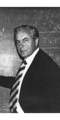 Igor Shafarevich, Russian mathematician., dies at age 93