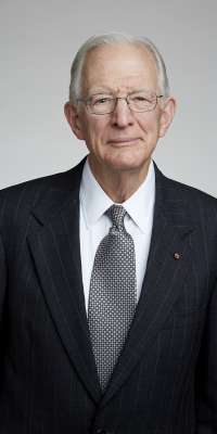 John M. Hayes, American geochemist., dies at age 76
