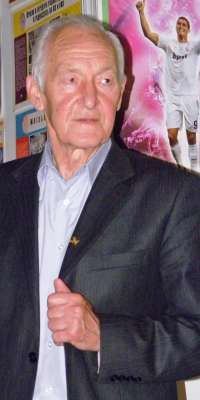 Yuriy Poyarkov, Ukrainian volleyball player., dies at age 80