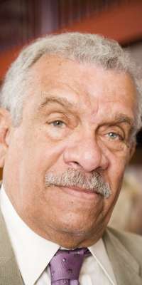 Derek Walcott, Santa Lucia poet and playwright., dies at age 87