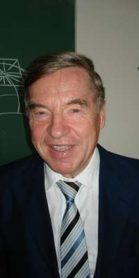 Peter M. Gruber, Austrian mathematician., dies at age 75