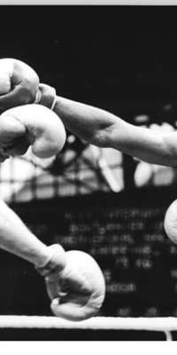 Angel Espinosa, Cuban boxer, dies at age 50
