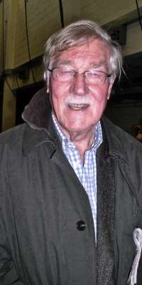 Christopher Morahan, English stage and television director (The Jewel in the Crown)., dies at age 87
