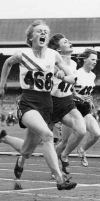 Betty Cuthbert, Australian athlete, dies at age 79