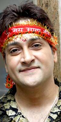 Inder Kumar, Indian actor, dies at age 44