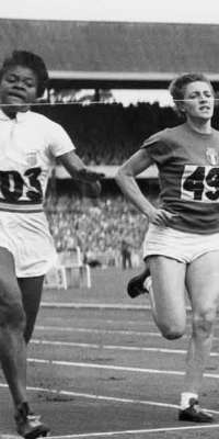 Isabelle Daniels, American sprinter, dies at age 80