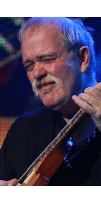 John Abercrombie, American jazz guitarist, dies at age 72