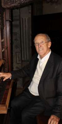 Luigi Ferdinando Tagliavini, Italian organist, dies at age 88