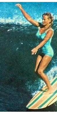 Marge Calhoun, American surfer., dies at age 91