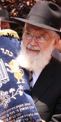 Meir Zlotowitz, American rabbi and publisher (ArtScroll)., dies at age 73