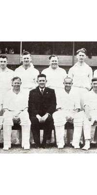 Jack Laver, Tasmanian cricketer., dies at age 100