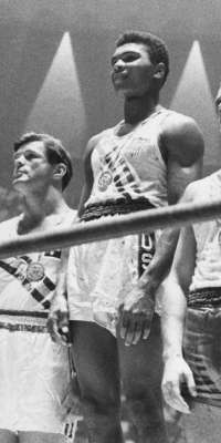 Tony Madigan, 87. Australian boxer and rugby union player., dies at age 87