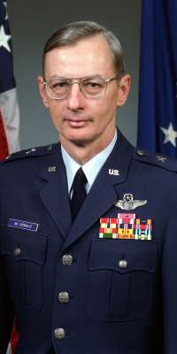Charles C. McDonald, American USAF general., dies at age 84