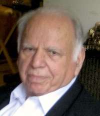 Akram Zaki, Pakistani politician and diplomat, dies at age 87