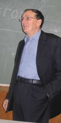 Andrey Zaliznyak, Russian linguist., dies at age -1