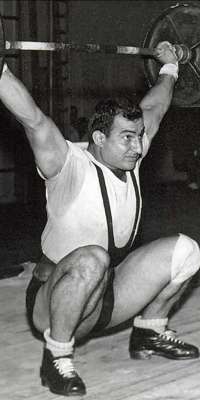 Manouchehr Boroumand, Iranian heavyweight weightlifter., dies at age 83