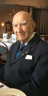 Adam Ostrowski, Polish World War II RAF officer., dies at age 99