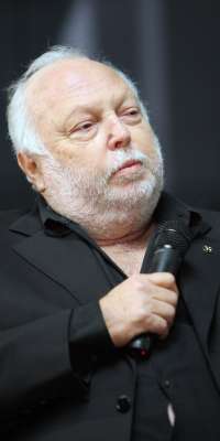 Andrew G. Vajna, Hungarian-American film producer., dies at age 74