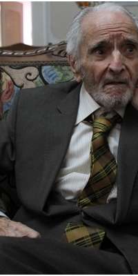 Anvar Khamei, Iranian sociologist, dies at age 101