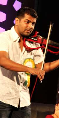 Balabhaskar, Indian violinist, dies at age 40